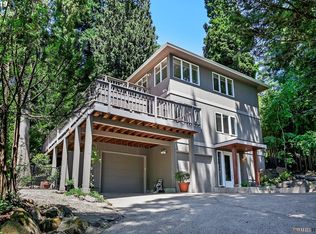 2358 Summit Dr, Lake Oswego, OR