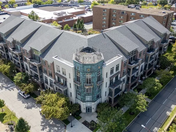 16800 Van Aken Blvd APT 102, Shaker Heights, OH 44120