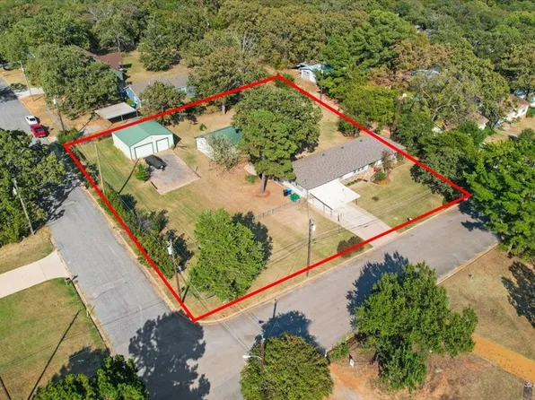 2705 W Washington St, Denison, TX 75020