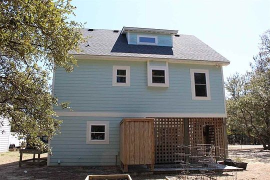 3rd image of 220 Gunas Dr