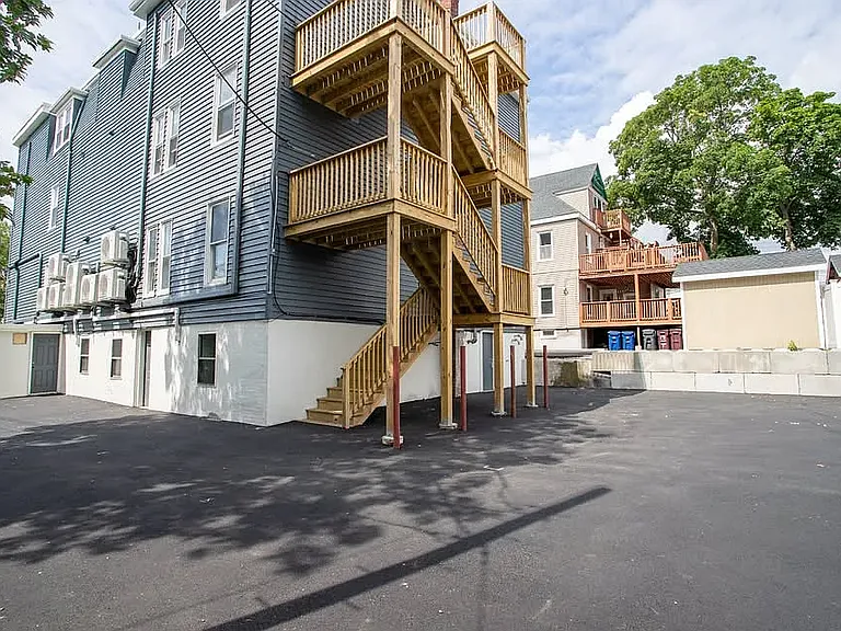 18 Fitzhenry Sq #11 — Photo 15