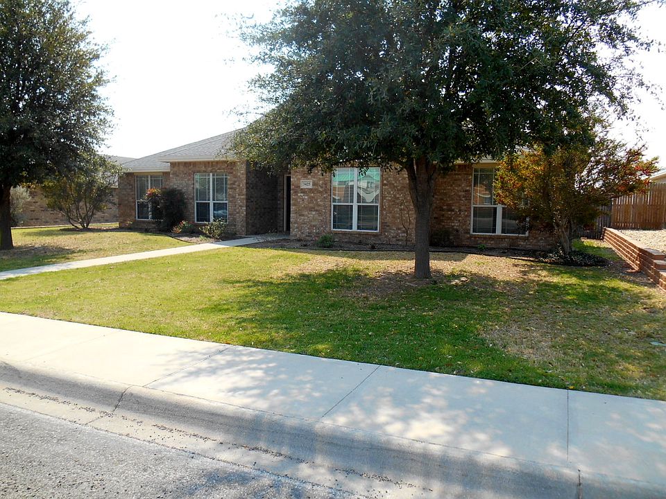 1st image of 3425 School House Dr