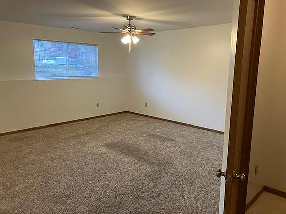 4th image of 3557 Ash St #7