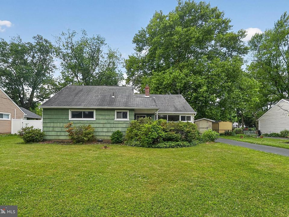 1st image of 2116 Weber Ln W