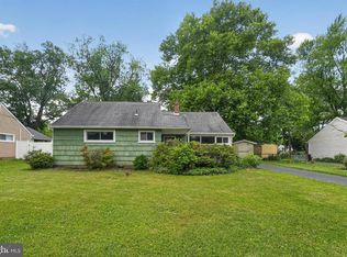 2116 Weber Ln W, Norristown, PA 19403