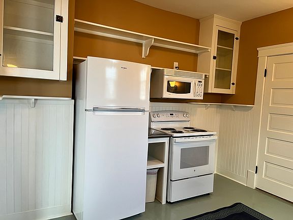 4th image of 317 Tyler St Unit 1