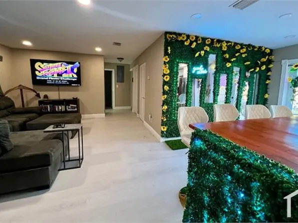 610 NW 3rd Way, Deerfield Beach, FL 33441