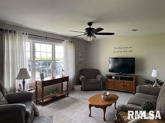 2nd image of 16619 Newmansville Ave