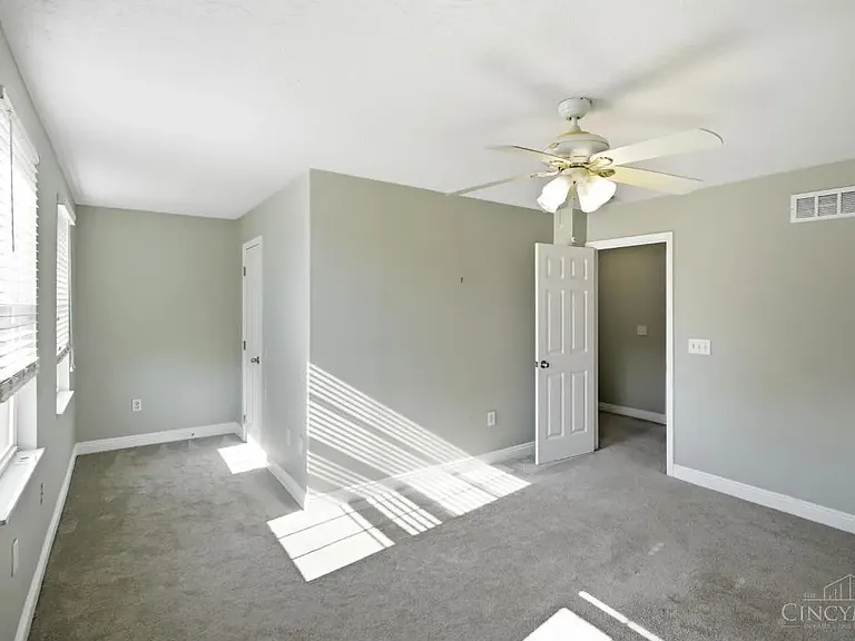 6672 Westminster Ct — Photo 22
