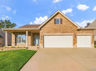 219 Country Vista Dr, Lake Saint Louis, MO 63367