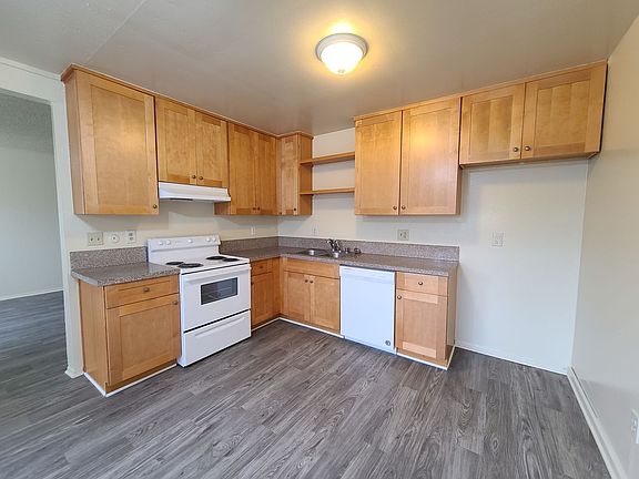 5th image of 8671 Walker St APT 3