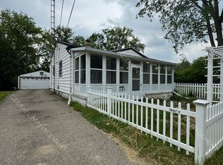 1183 E Lorado Ave, Flint, MI 48505