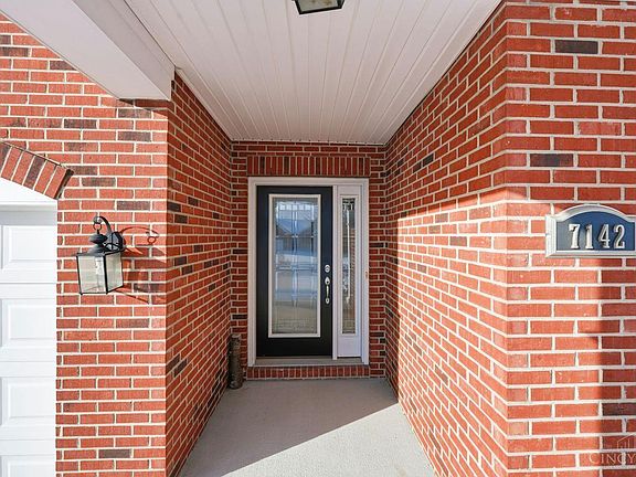 3rd image of 7142 Woodberry Dr