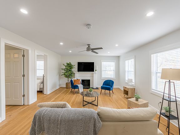 4th image of 4605 Harrison St #1