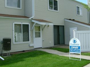 2565 S 26th St, Grand Forks, ND 58201