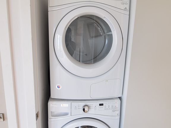 4th image of 640 W 238th St #8B