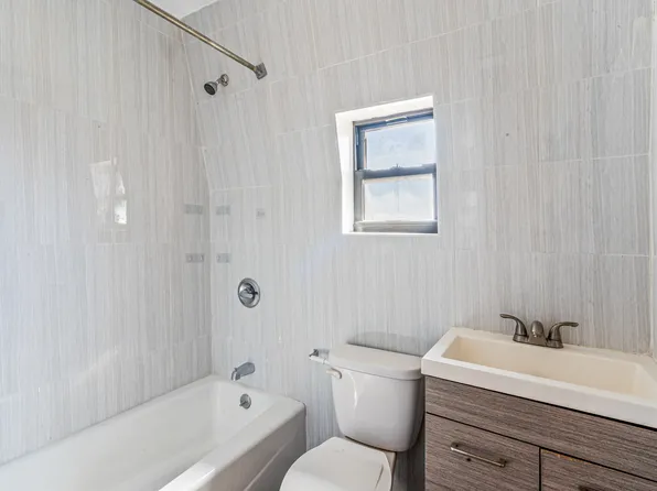 100-15 34th Avenue image 8 of 31