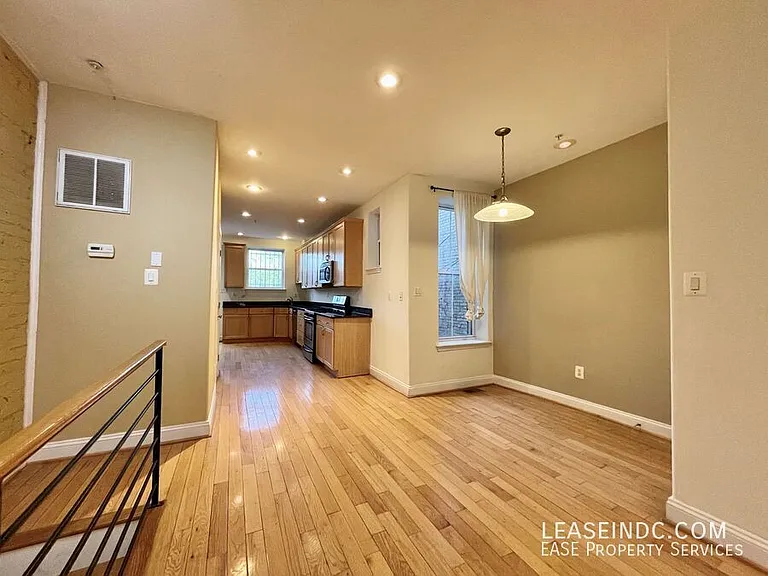 68 V St NW #1 — Photo 7
