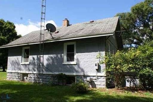 2nd image of 415 Lincoln St