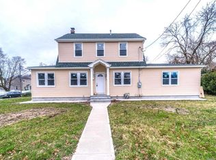 1946 Meadowbrook Rd, Merrick, NY 11566