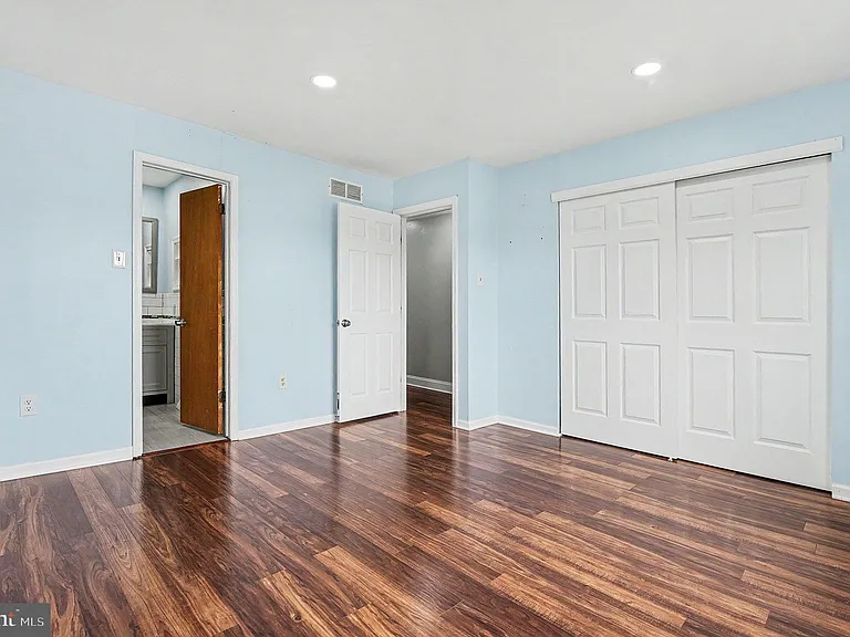 261 Florence Dr — Photo 6