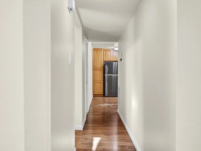 709 Arnold St — Photo 7