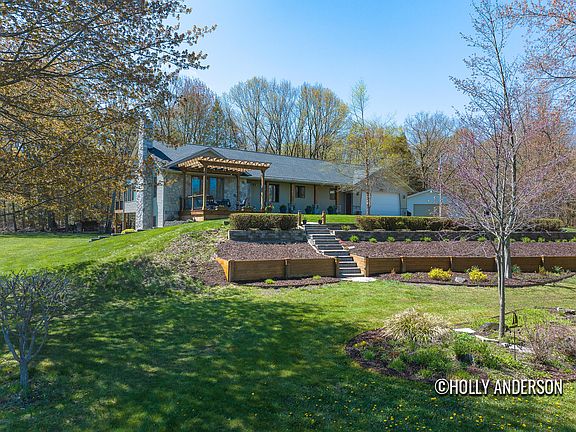 2nd image of 16754 Lunker Ln