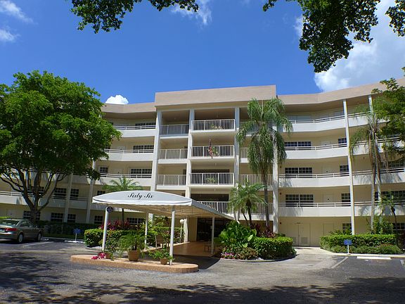 2nd image of 565 Oaks Ln APT 311