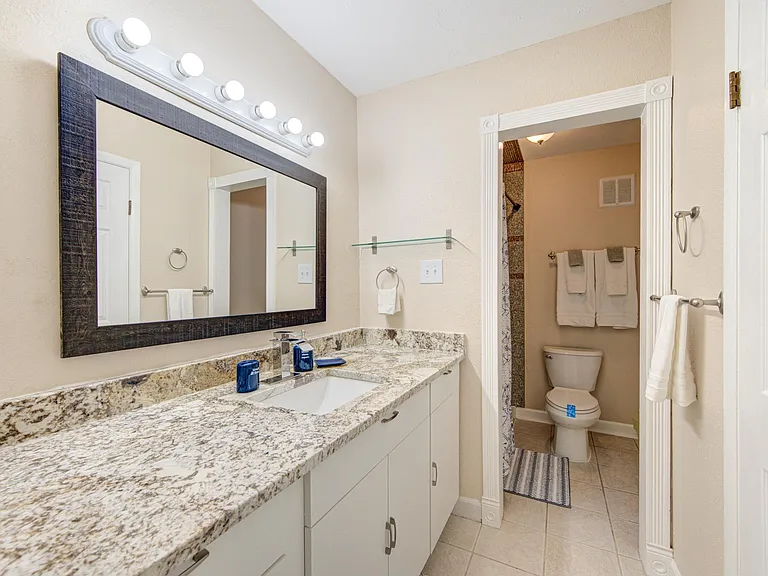 5950 Arncliffe Dr — Photo 8