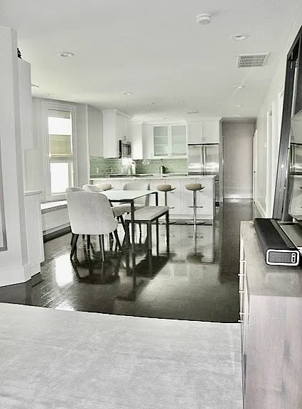 317 Cardinal Medeiros Ave #3 — Photo 6