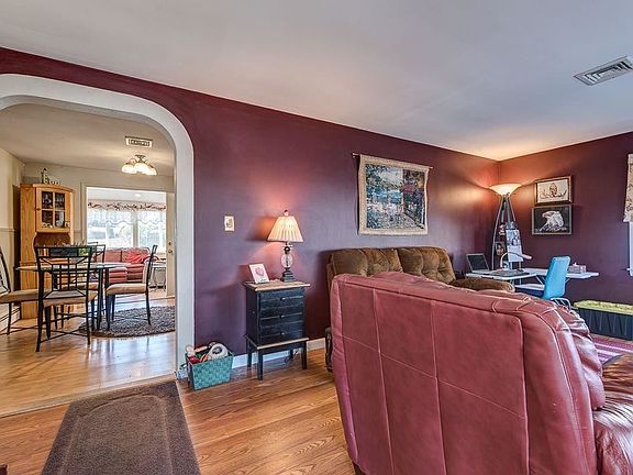 5th image of 16 Lincoln Ave