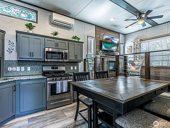 3rd image of 1546 Reservation Road SE #75