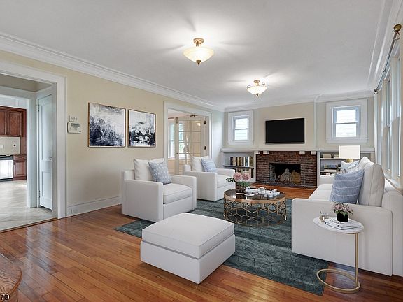 4th image of 15 University Ct
