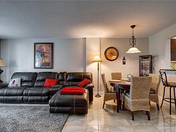 4th image of 250 Jacaranda Dr APT 205