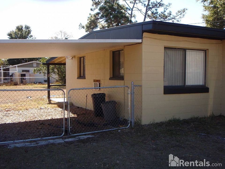 2nd image of 11606 Churchill St