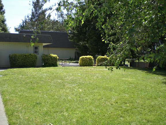 LAWN VIEW 1