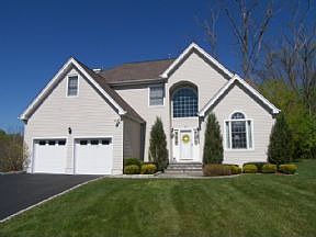 1st image of 21 Hynard Pl