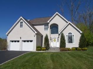 21 Hynard Pl, Baldwin Place, NY 10505