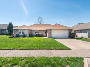 3328 E Ragan St, Springfield, MO 65804