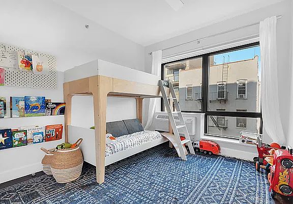 5th image of 1125 45th Ave APT 4B