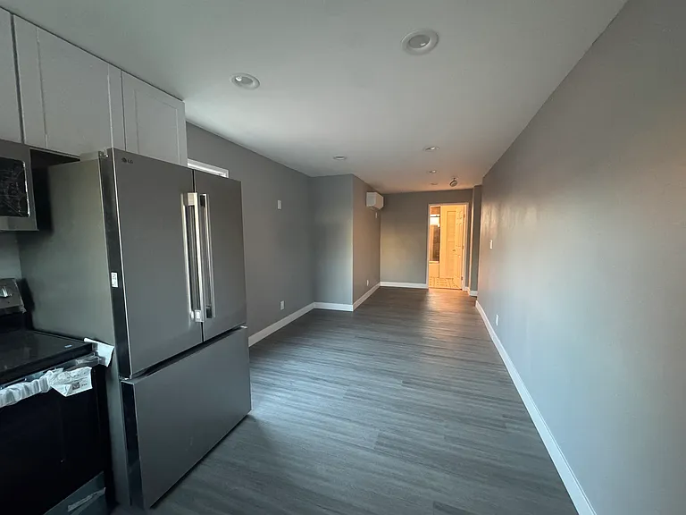 5107 S Harvard Blvd #B — Photo 2
