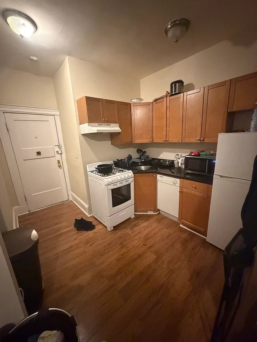 Building Photo - 38 Hemenway St #43