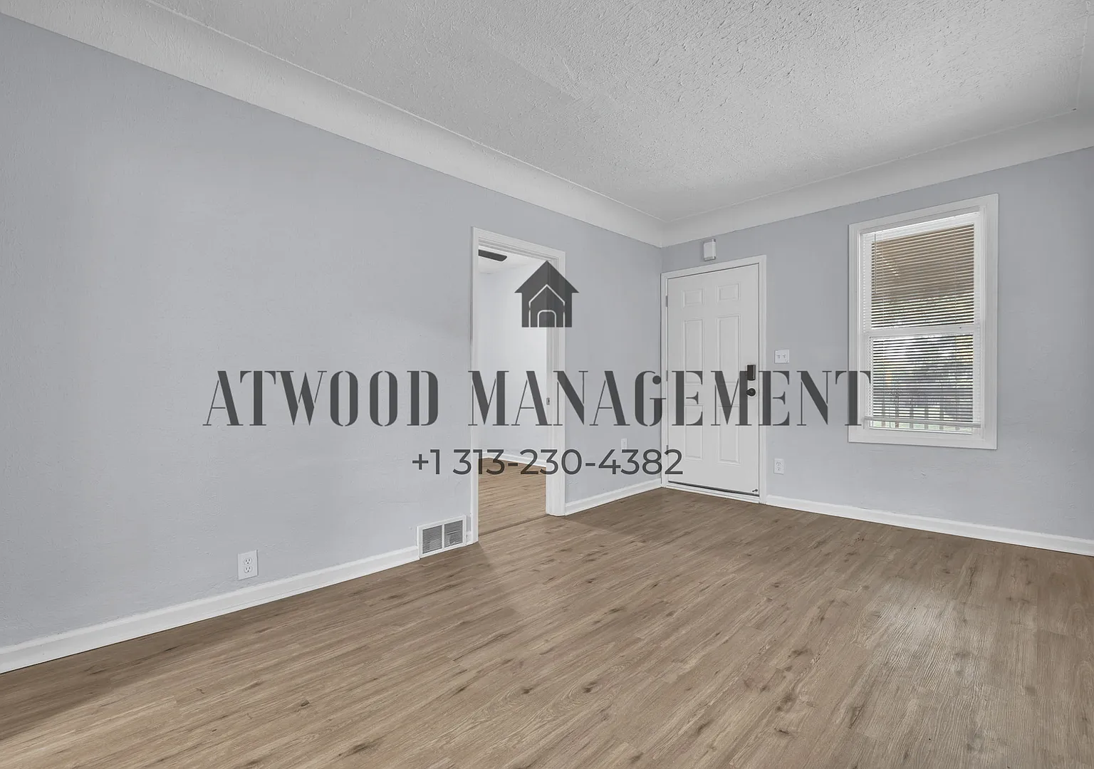 Coming Soon Beautifully Updated Home *Coming Soon (Move-in ready by 8/16 or Sooner)*! — Photo 2
