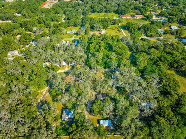 9921 Carl St, Tampa, FL 33610