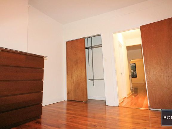 4th image of 1612 York Ave APT 3A
