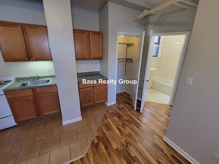 1737 W Estes Ave #G4 — Photo 6