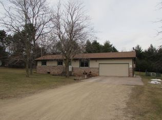 N5536 Rock Ave, Wild Rose, WI 54984