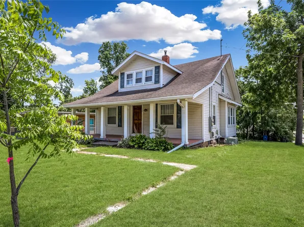 1242 McKinley Ave, Des Moines, IA 50315