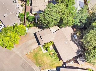 19340 Solano Ct, Sonoma, CA 95476