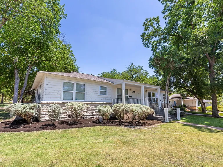 4805 Evans Ave #B — Photo 7